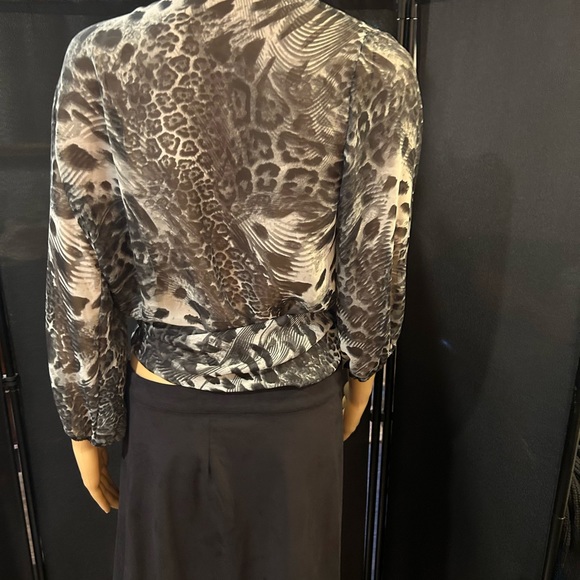 C’est Le Vie shrug, wrap one size - Picture 5 of 7